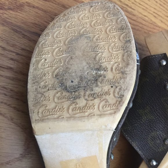 VINTAGE MULES CLOGS WOMENS 40 BROWN COATED CANVAS PLASTIC PLATFORM HEELS BOHO - Picture 12 of 16